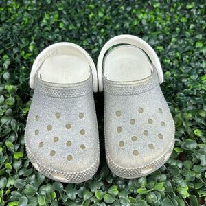 CROCS Kids Glittery Gray Water Shoes Size 8 Kids